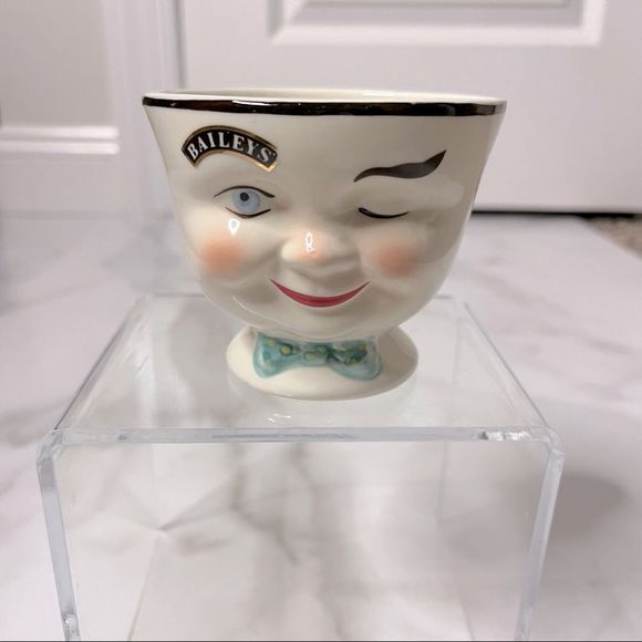 Baileys Irish Cream Winking Coffee Tea Cup - Picture 1 of 8